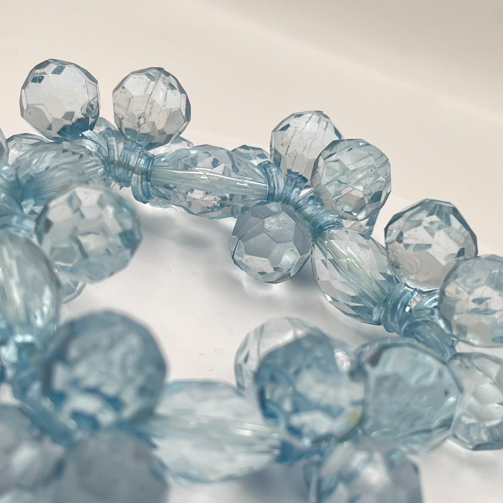 Vintage Y2K Blue Lucite Acrylic Faceted Bead Stretch Chunk Cluster Bracelet - Picture 8 of 11
